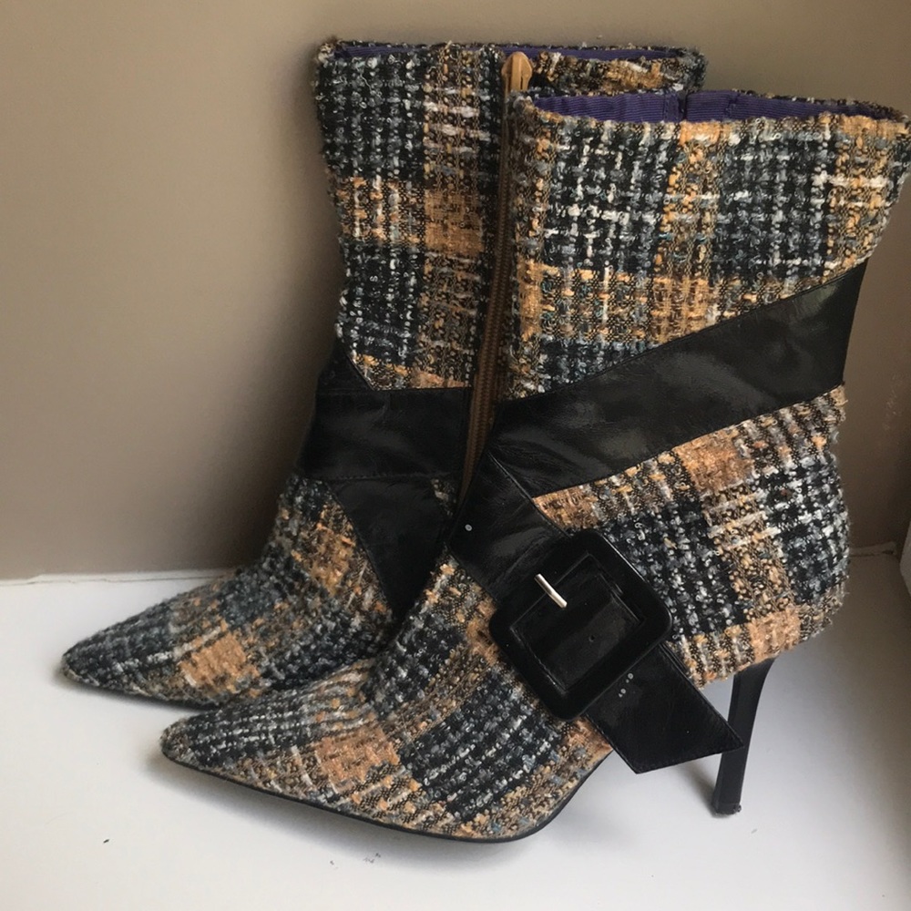 Stunning Nine West heeled boots